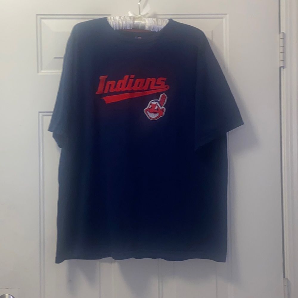 MLB Vintage Indians Shirt Size XL